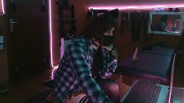 Snapshot of Ginny-the-bdsm-nympho chatting on 03/15/26, 06:14 Ginny-the-bdsm-nympho online show from 03/15/26, 06:14