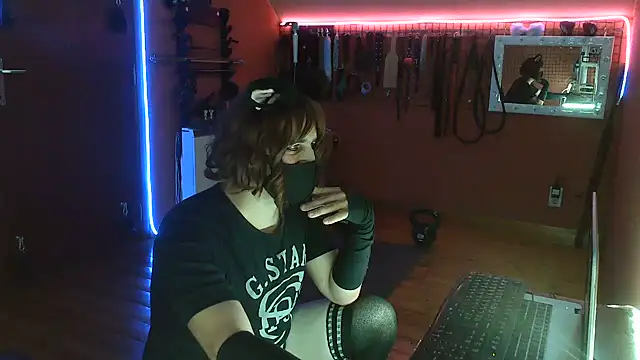 Ginny-the-bdsm-nympho online show from 06/07/26, 05:49