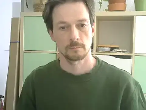 snowypaul11 online show from 09/19/25, 08:27