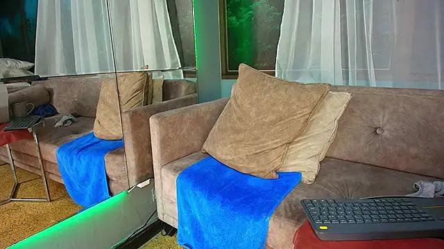 JONAS SMITH  online show from 03/17/25, 06:11