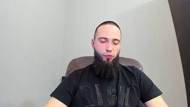 A              online show from 02/11/25, 06:55