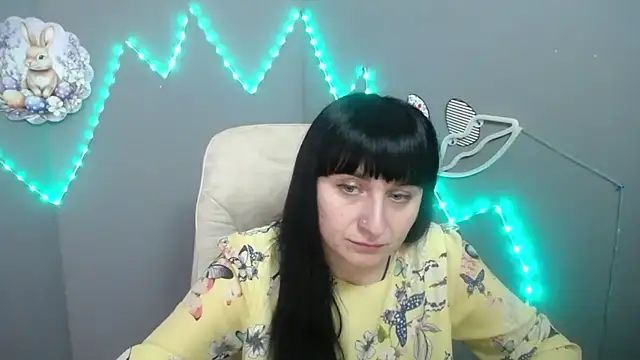 NinaFlawlees online show from 04/08/26, 12:16