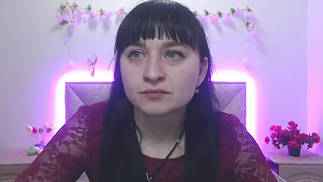 NinaFlawlees online show from 04/16/26, 12:06