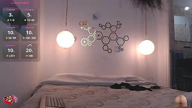 Snapshot of adriscute chatting on 03/15/25, 02:03 adriscute online show from 03/15/25, 02:03