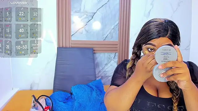 HannyMansonh online show from 10/31/25, 03:40