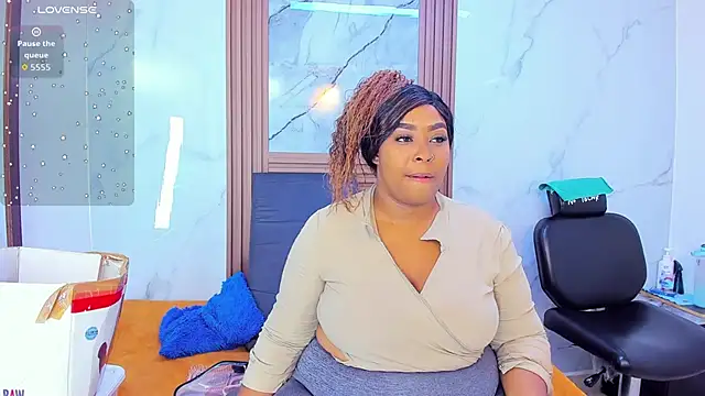 HannyMansonh online show from 02/15/26, 03:14