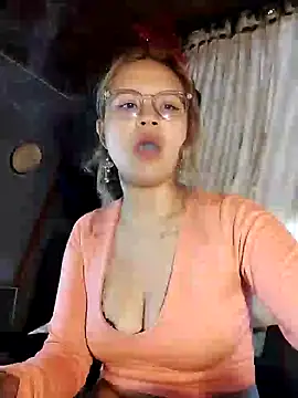 Snapshot of Hathorlove chatting on 12/11/24, 09:55 Hathorlove online show from 12/11/24, 09:55