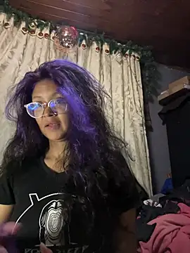 Snapshot of Hathorlove chatting on 02/08/25, 11:13 Hathorlove online show from 02/08/25, 11:13