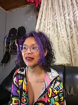 Snapshot of Hathorlove chatting on 02/12/25, 05:58 Hathorlove online show from 02/12/25, 05:58