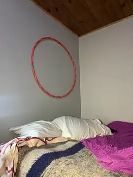 Snapshot of Hathorlove chatting on 02/17/25, 07:37 Hathorlove online show from 02/17/25, 07:37