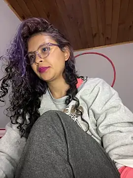 Snapshot of Hathorlove chatting on 03/06/25, 02:51 Hathorlove online show from 03/06/25, 02:51