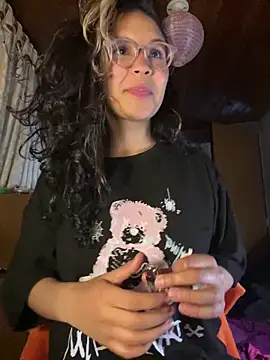 Snapshot of Hathorlove chatting on 09/27/25, 05:01 Hathorlove online show from 09/27/25, 05:01