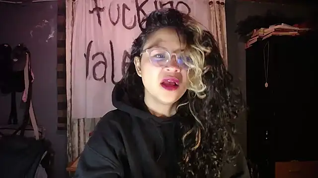 Hathorlove online show from 02/18/26, 07:04