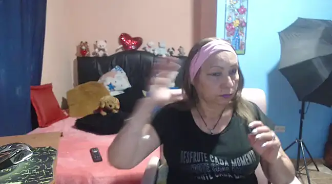 milfeddy  online show from 02/13/25, 09:06