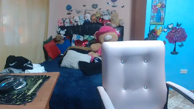 milfeddy  online show from 10/15/25, 08:20