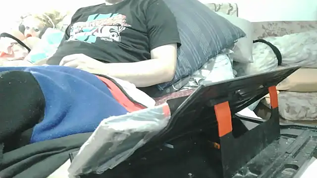 messi syssy online show from 04/11/26, 07:56