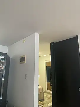 Gaby zahir  online show from 10/31/25, 03:57