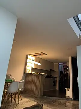 Gaby zahir  online show from 04/15/26, 10:43