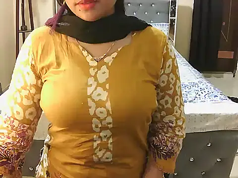 Snapshot of cutebengaligirl chatting on 10/03/25, 07:55 cutebengaligirl online show from 10/03/25, 07:55