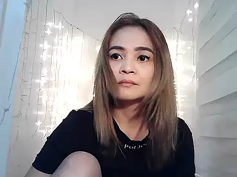 Snapshot of Kisses-13 chatting on 01/20/25, 02:36 Kisses-13 online show from 01/20/25, 02:36