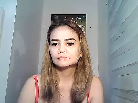 Snapshot of Kisses-13 chatting on 02/09/25, 01:56 Kisses-13 online show from 02/09/25, 01:56