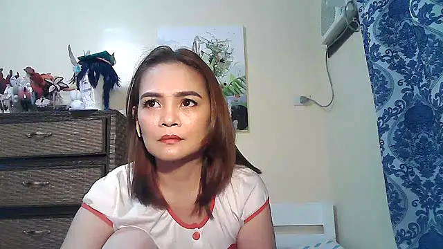 Snapshot of Kisses-13 chatting on 10/01/25, 02:45 Kisses-13 online show from 10/01/25, 02:45