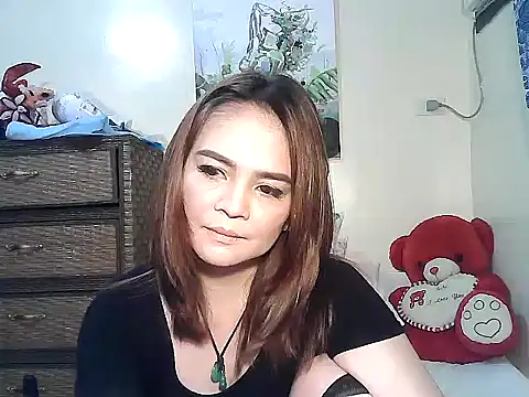 Kisses-13 online show from 11/29/25, 10:40