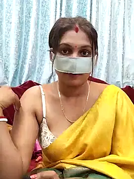 Snapshot of Queen_Dolly chatting on 01/03/25, 05:53 Queen Dolly online show from 01/03/25, 05:53