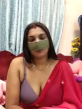 Snapshot of Queen_Dolly chatting on 03/07/25, 05:49 Queen Dolly online show from 03/07/25, 05:49