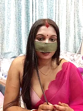 Snapshot of Queen_Dolly chatting on 03/19/25, 05:50 Queen Dolly online show from 03/19/25, 05:50