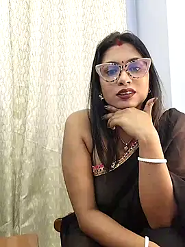 Snapshot of Queen_Dolly chatting on 10/24/25, 05:53 Queen Dolly online show from 10/24/25, 05:53