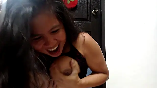 Vanessa3329 online show from 11/24/25, 02:06