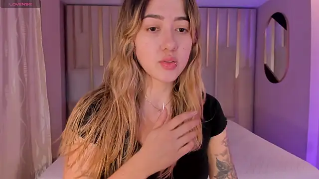 EveBensonX online show from 04/17/26, 07:50