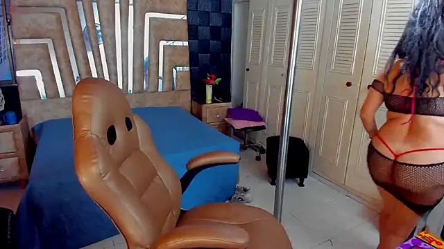 cute sassy online show from 03/09/25, 02:39