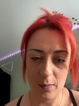 Englishhornybecca30 online show from 10/01/25, 01:28