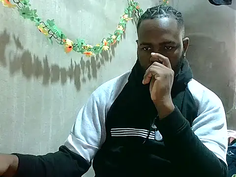 2ocmaxi online show from 02/09/26, 06:45