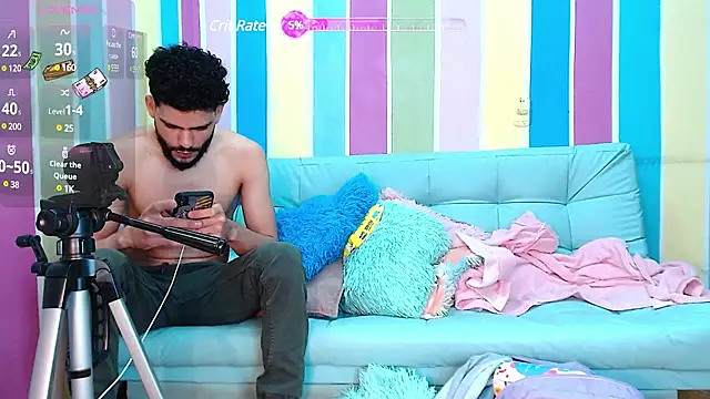 Snapshot of big_sensation_21 chatting on 01/24/25, 12:52 big sensation 21 online show from 01/24/25, 12:52