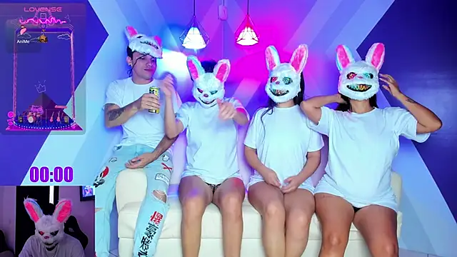 Snapshot of big_sensation_21 chatting on 10/31/25, 03:35 big sensation 21 online show from 10/31/25, 03:35