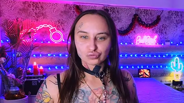 Cool Freak  online show from 11/14/25, 10:03