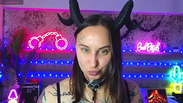 Snapshot of Cool_Freak_ chatting on 05/15/26, 10:00 Cool Freak online show from 05/15/26, 10:00