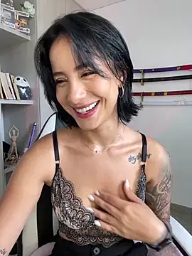 Ale Lewis online show from 12/03/24, 03:33