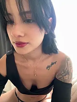 Ale Lewis online show from 01/04/25, 08:37