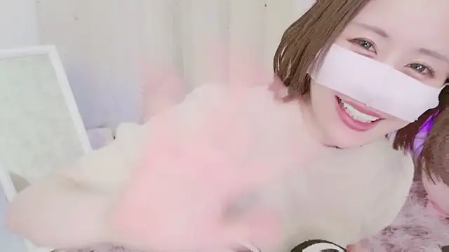 Snapshot of Yuu__k chatting on 02/01/25, 12:05 Yuu  k online show from 02/01/25, 12:05