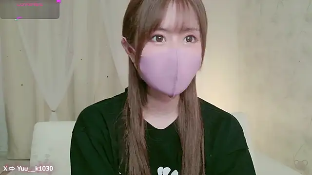 Snapshot of Yuu__k chatting on 09/10/25, 03:01 Yuu  k online show from 09/10/25, 03:01