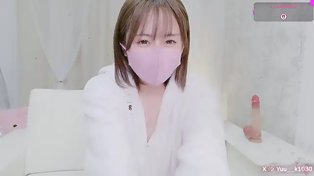 Snapshot of Yuu__k chatting on 10/27/25, 03:05 Yuu  k online show from 10/27/25, 03:05