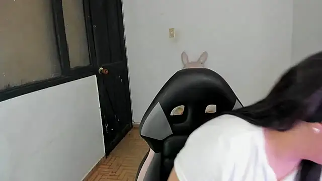 smile sweetpao online show from 11/12/25, 01:00