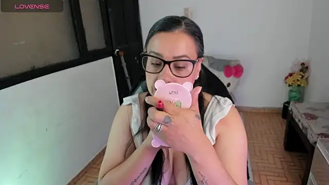 smile sweetpao online show from 02/17/26, 12:12