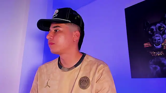 Snapshot of mastersboys chatting on 11/09/25, 10:35 mastersboys online show from 11/09/25, 10:35