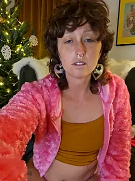 mossy kiss online show from 12/18/25, 04:35