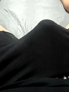 Snapshot of trimineiro_ chatting on 02/15/26, 10:39 trimineiro online show from 02/15/26, 10:39